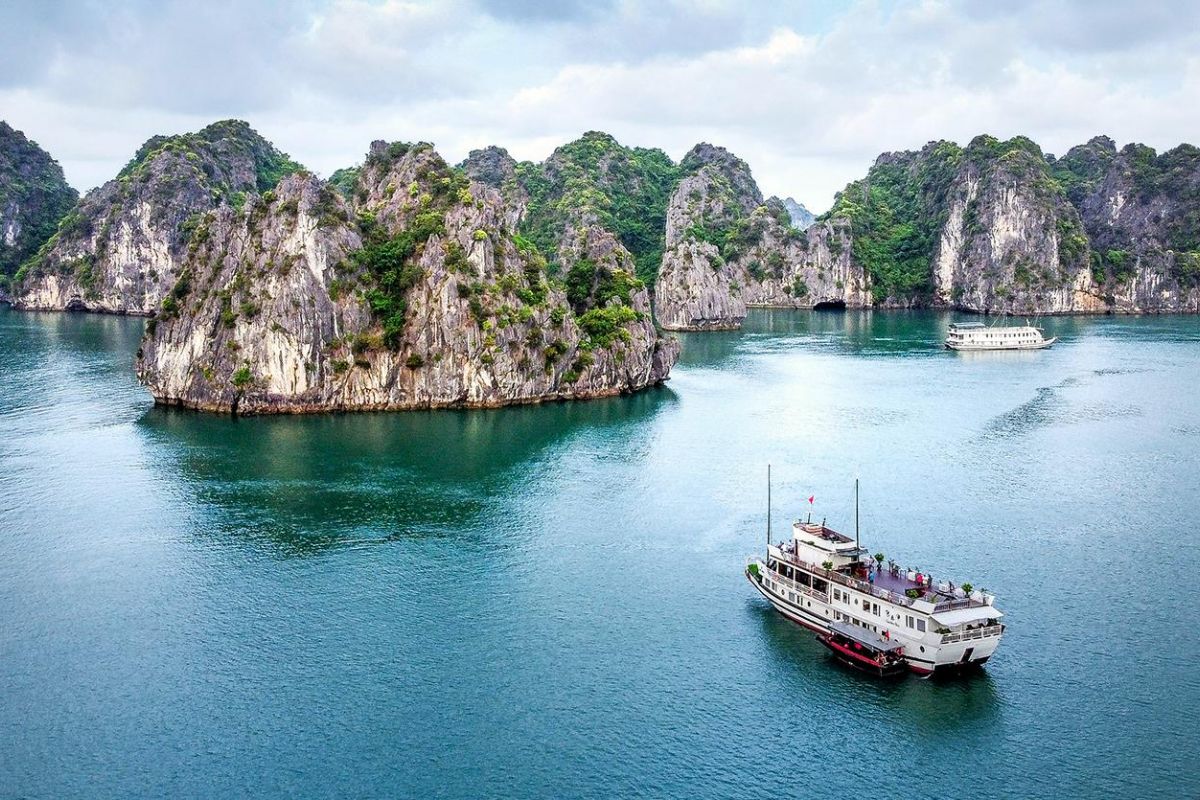 Vietnam Tour Package