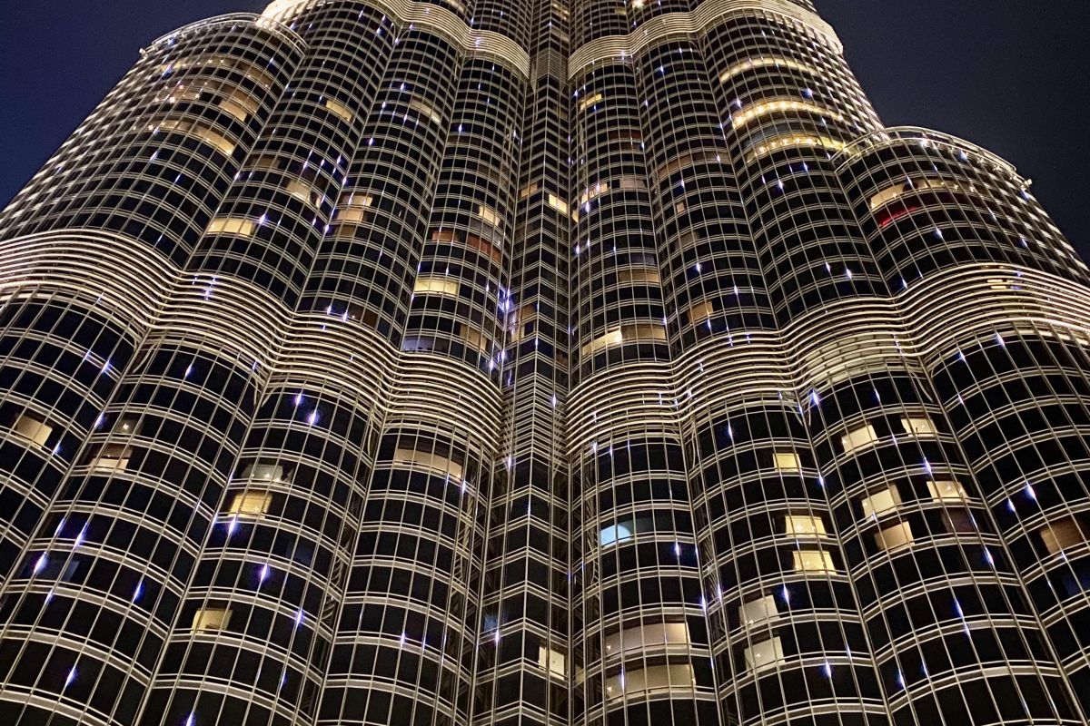 Palaces & Palms: Dubai Meets India’s Golden Triangle