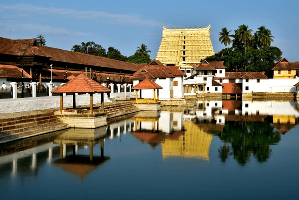 Kerala: A Journey Through Nature & Luxury