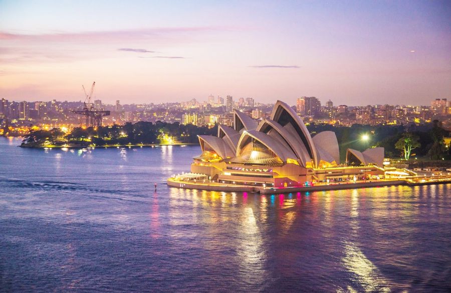 Cheap Flight to Australia