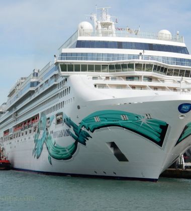 Hong Kong & Singapore holidays