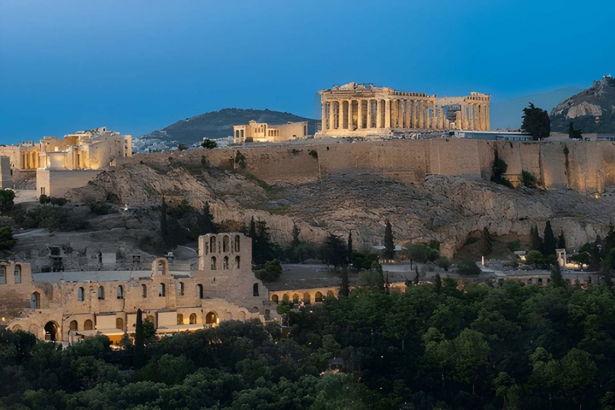 Greece Uncovered: Santorini, Athens & Corfu – 9 Nights