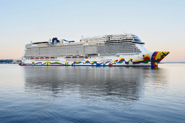 Alaska Glacier Cruise Escape – 9 Nights Aboard Norwegian Encore