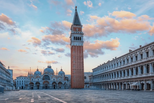 Venice Holiday